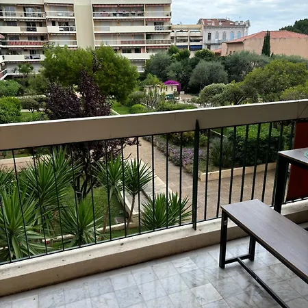 Estivaliere Vallauris